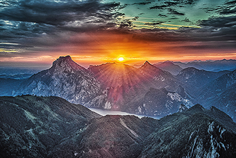 Foto: Fuchshuber Friedrich „Traunstein Sonnenaufgang“